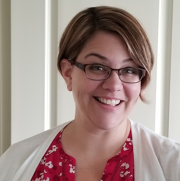 Meet your Posher, Shannon - Picture 2 of 2